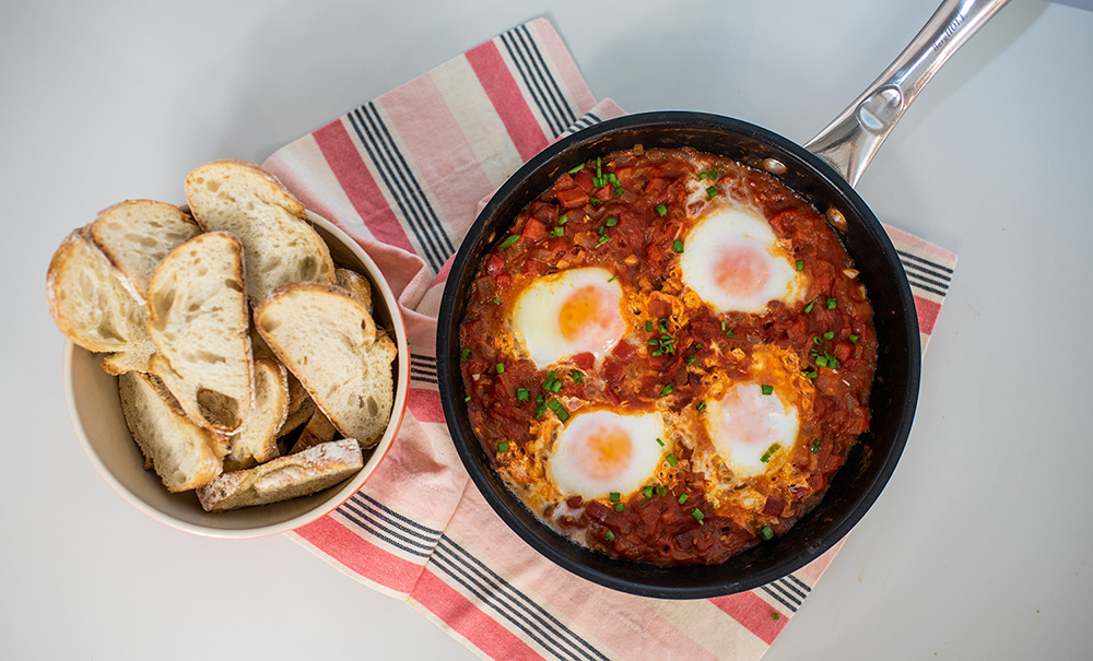 Como fazer Shakshuka ? ovos com molho de tomate | O Chef e a Chata