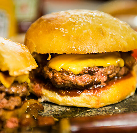 Receita de hambúrguer com geléia de bacon – O Chef e a Chata